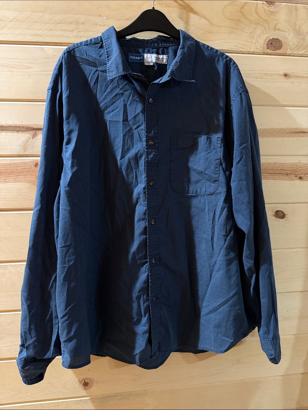 Old Navy Men's Button-Up Shirt in Navy Blue